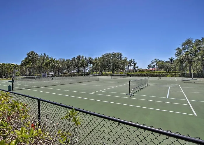 Luxury Golf Villa In Beautiful Lely Resort W/ Pool