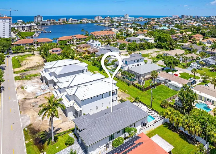 Villa Del Mare At The Beach W 4 En-Suites